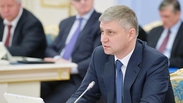 Медведев прервал выступление главы РЖД на заседании правительства
