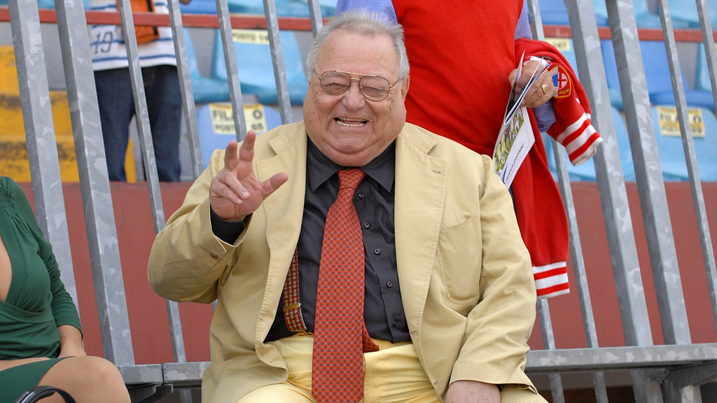 Morto Luigi Necco, addio allo storico giornalista volto di 90? minuto Video