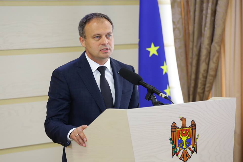 Andrian Candu a discutat cu Igor Dodon, după accident: „Trebuie să rămânem oameni”