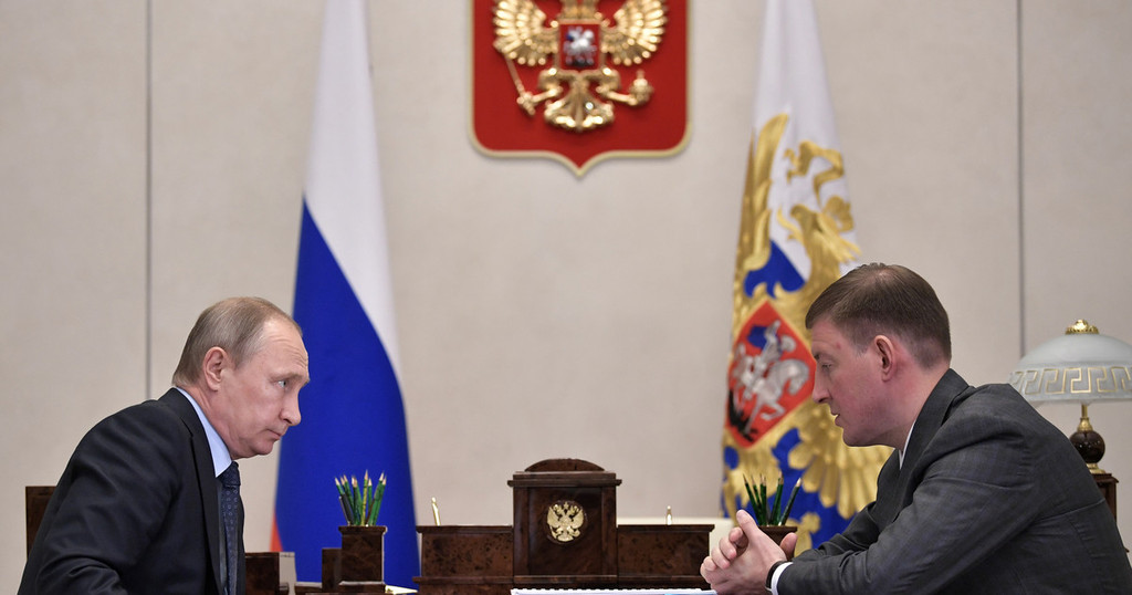 Путин освободил от должности губернатора Псковской области