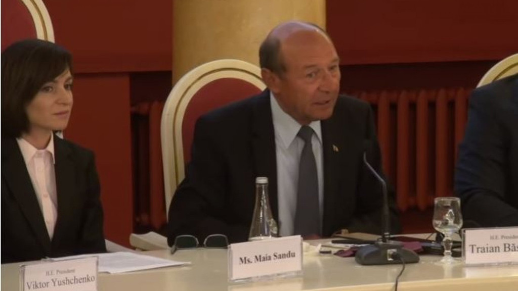 Traian Băsescu: Maia Sandu împinge Moldova în brațele Kremlinului