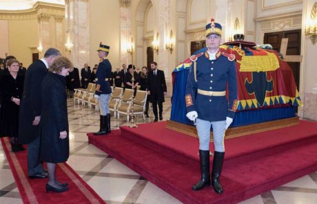 Ultima oră: Palatul Regal, deschis toată noaptea