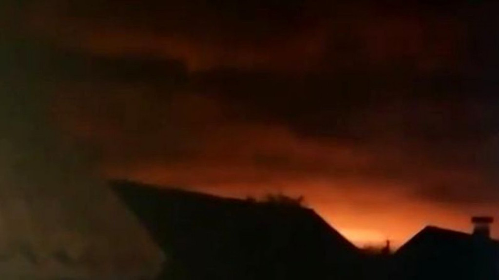 Explozie la un depozit de muniții din Ucraina. Evacuare în masă
