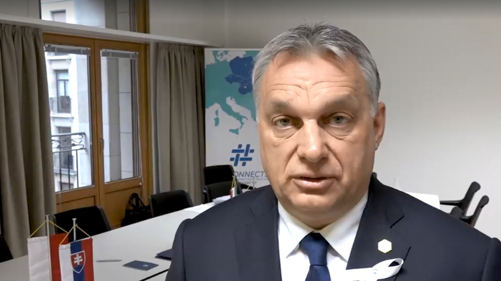 Orbán Viktor: nagy a felháborodás Brüsszelben a Facebook miatt