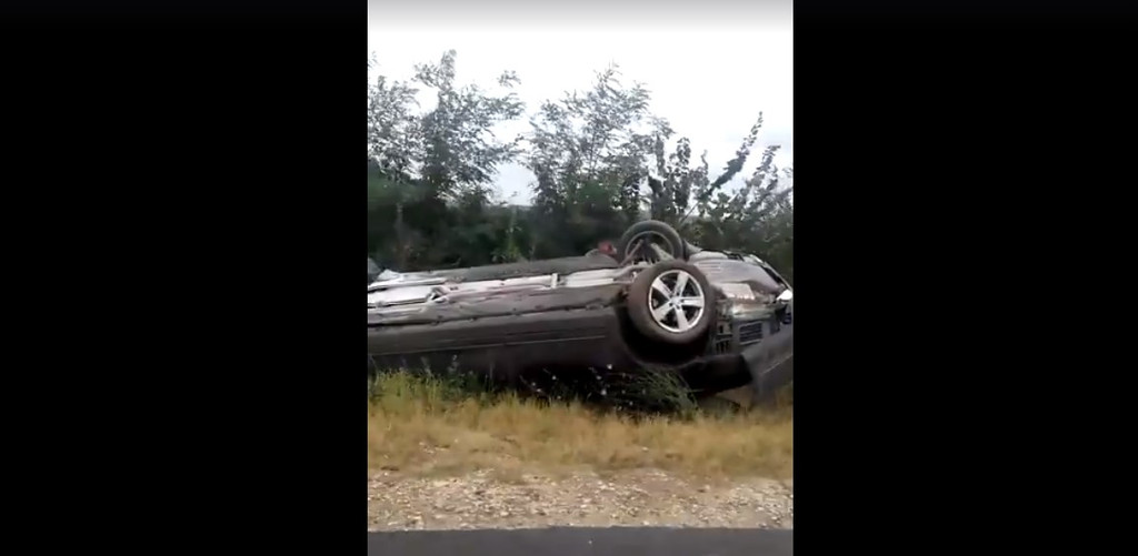 Cortegiul prezidențial, implicat într-un accident rutier: mașina s-a răsturnat