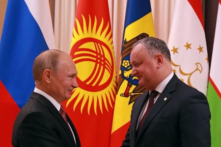 Vladimir Putin l-a felicitat pe Donald Trump cu ocazia sărbătorilor de iarnă