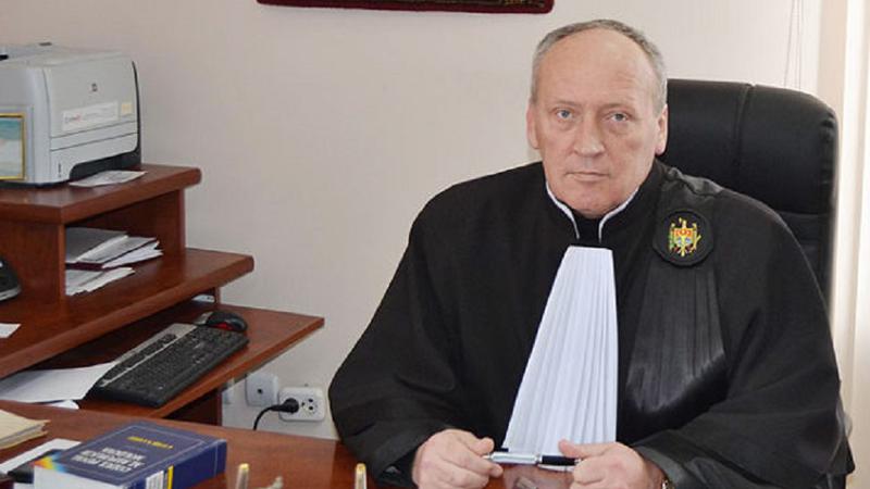 Fost președinte al Judecătoriei Glodeni, prins în flagrant cu mită, a fost ACHITAT