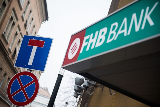 Mészáros Lőrincék beszálltak Spéder volt bankjába
