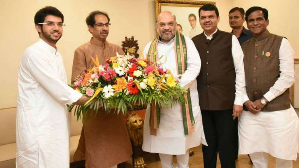 Ahead of Shah-Thackeray meeting, Shiv Sena says no tie-up with BJP for 2019 polls