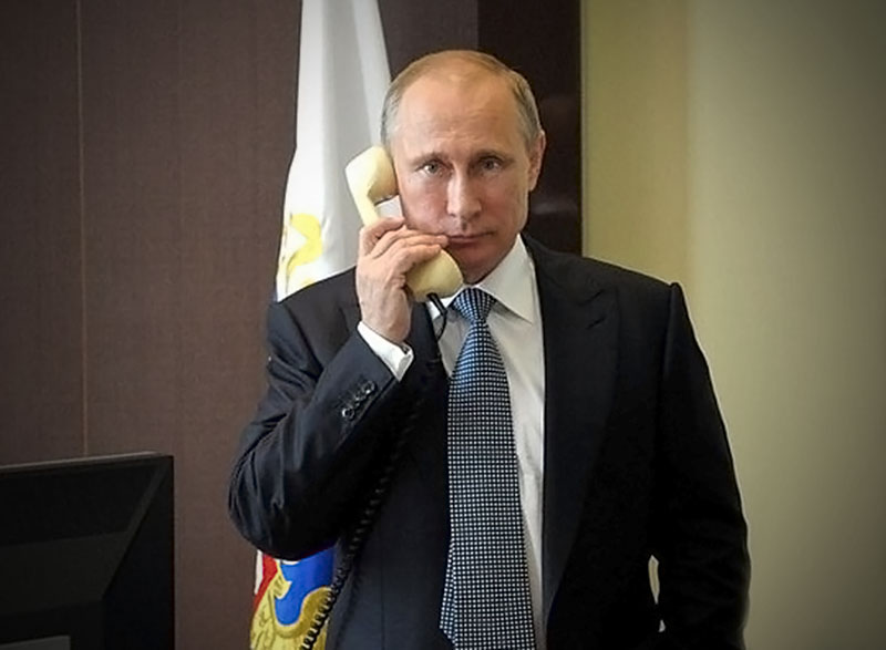 Путин обсудил Сирию с Макроном