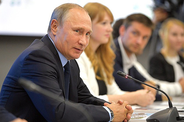 Путин призвал уровнять МРОТ и прожиточный минимум