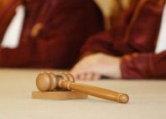 Zeci de OAMENI stau la coadă la CCR pentru a depune intervenții scrise în care cer verificarea constituționalității Codului de Procedură Penală