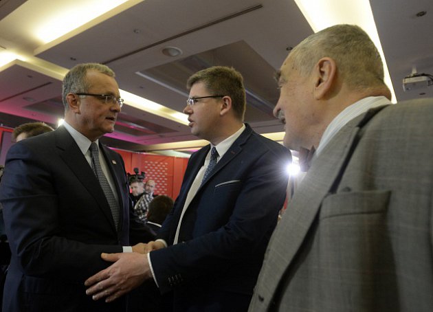 Kalousek se loučí jako předseda. TOP 09 na sněmu vybere nástupce