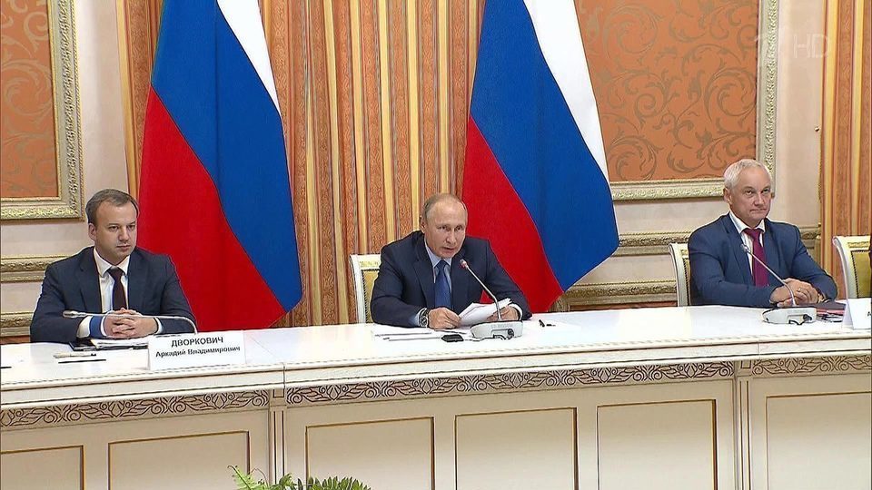 Владимир Путин провел в Воронеже совещание по вопросам поддержки и развития сельского хозяйства