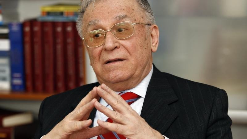 VIRAL. Știrea sfârșitului de săptămână: Klaus Iohannis a avizat urmărirea penală a lui Ion Iliescu în dosarul Revoluției