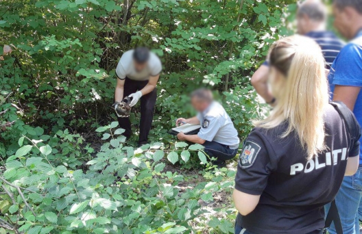 Un tânăr din Soroca riscă detenție pe viață pentru omorul a unei femei de 42 de ani și fiicei ei de doar 15. În 2012 ar mai fi omorât o fată de 15 ani