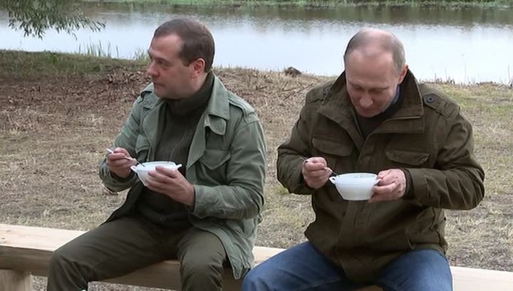 путин в великом новгороде на рыбалке путин в великом новгороде на рыбалке