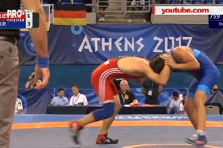 Luptătorul moldovean Piotr Caraseni a cucerit bronzul la Mondialul de Cadeți de la Atena