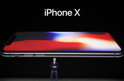 Apple dnes zřejmě představí zcela nový iPhone